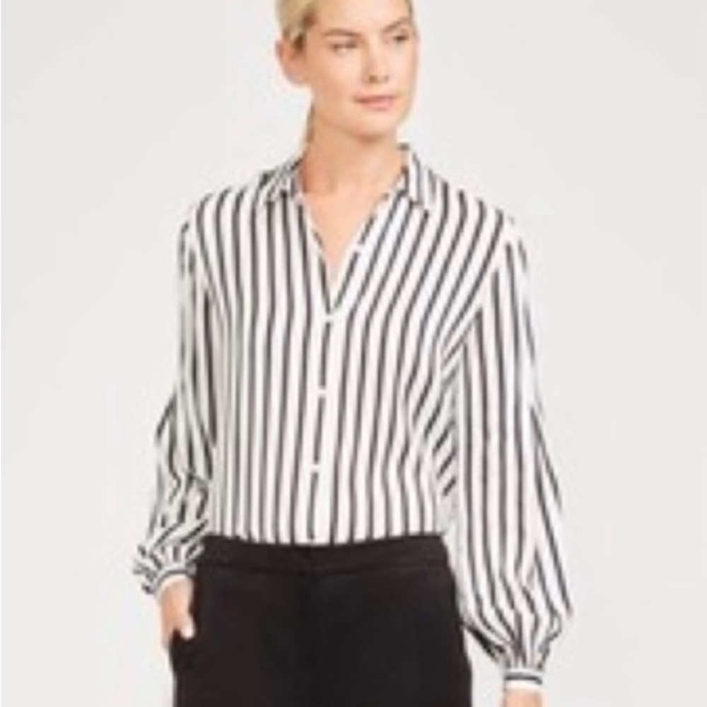 NWT J. McLaughlin Trisa Blouse Stripe Black White S Small Classic Timeless NEW